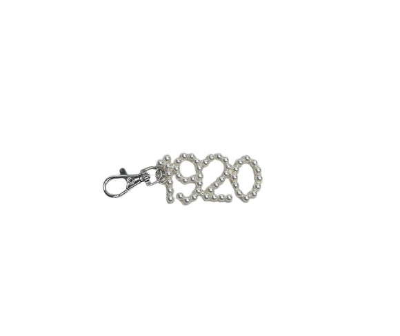 Zeta 1920 Pearl Keychain